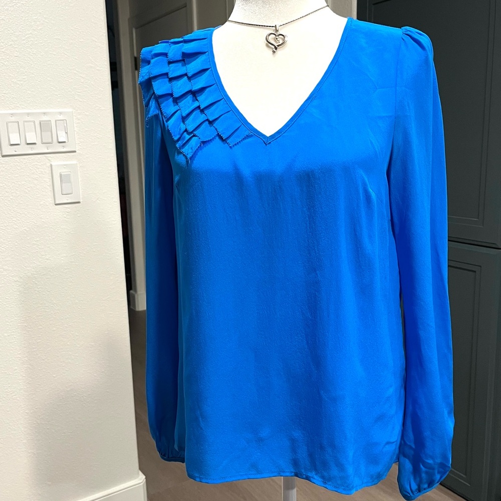 New Aryn K. Silk Long Sleeve Ruffles V-Neck Top